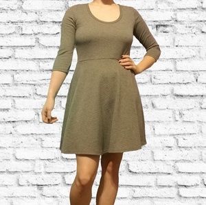 Gray mid-thigh dress